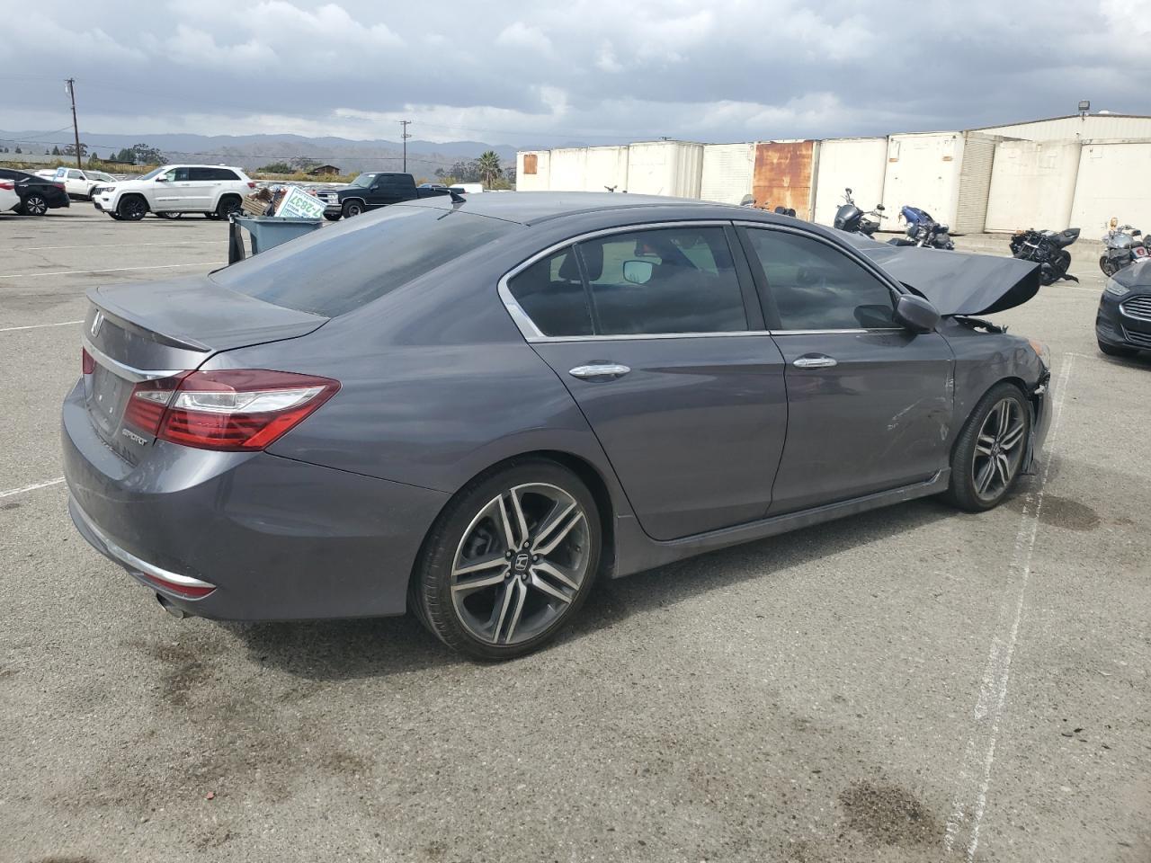 2017 Honda Accord Sport - Image 3