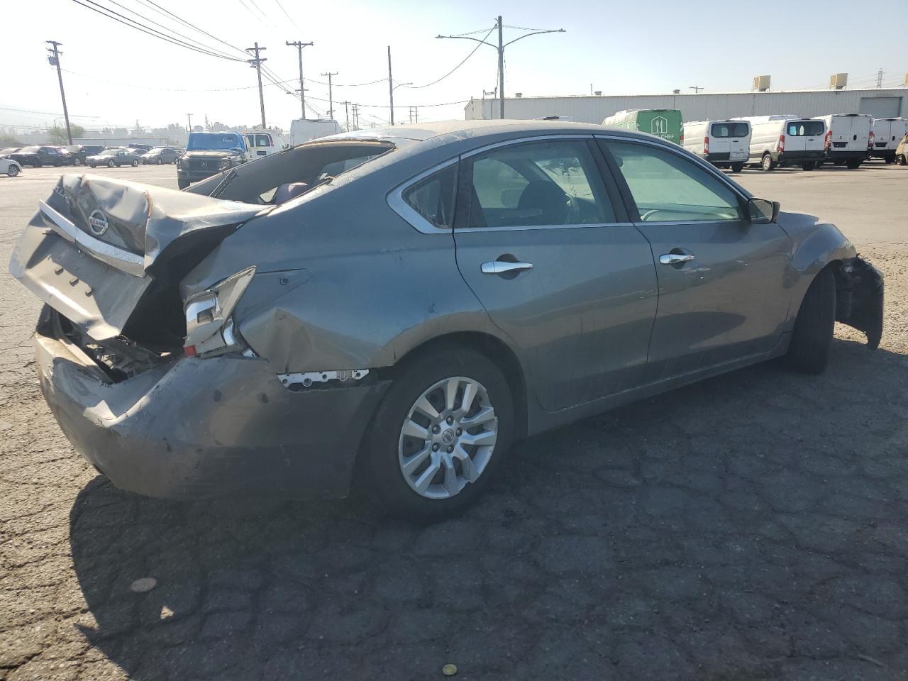2015 Nissan Altima 2.5 - Фото 3