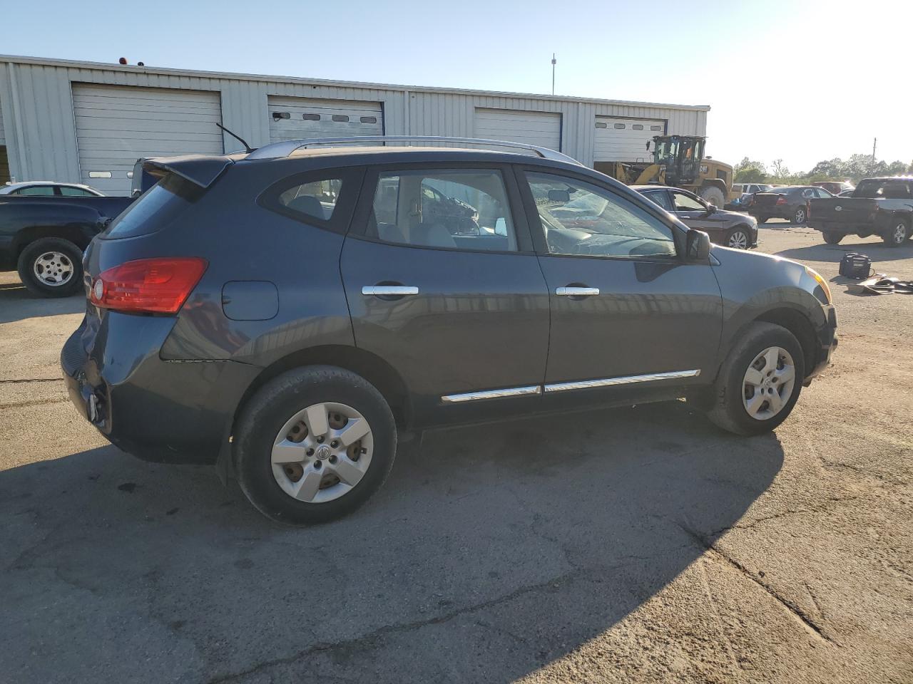 2015 Nissan Rogue Select S - Фото 3