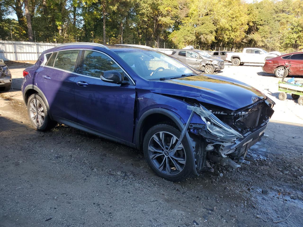 2017 Infiniti Qx30 Base - Фото 4