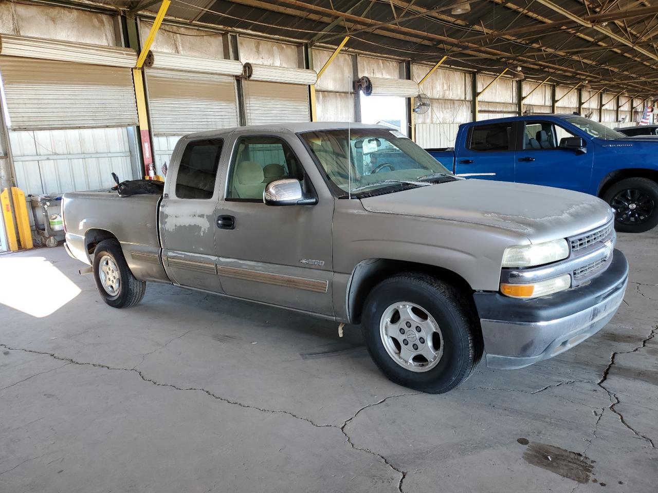 1999 Chevrolet Silverado C1500 - Image 4