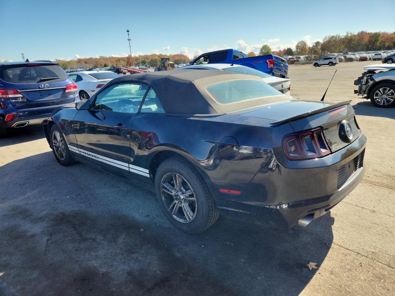 2013 Ford Mustang - Image 2