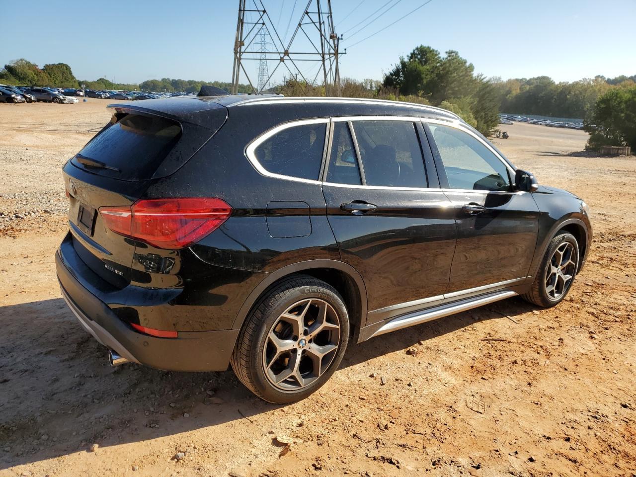 2019 BMW X1 xDrive28I - Фото 3