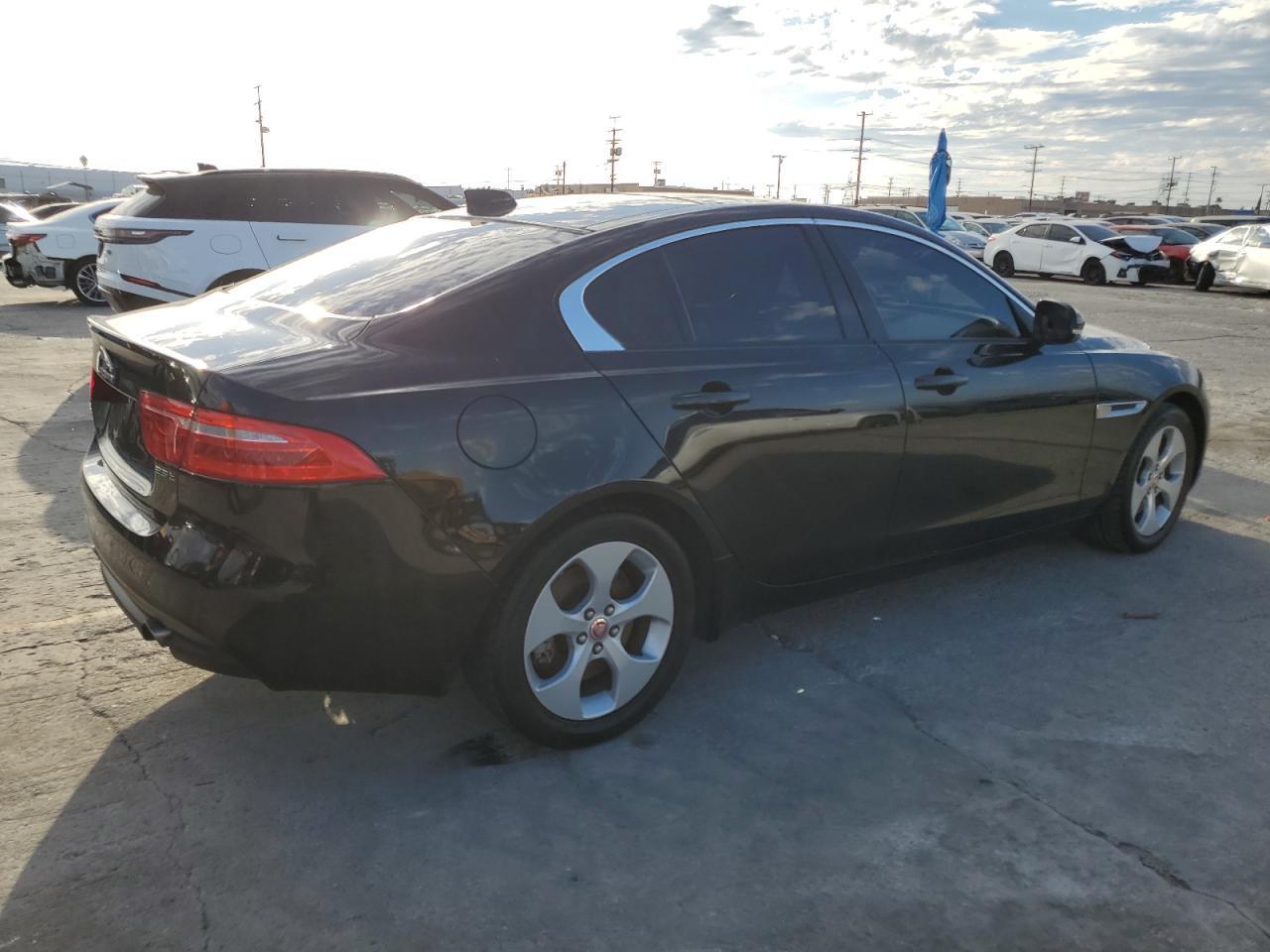 2018 Jaguar Xe - Image 3