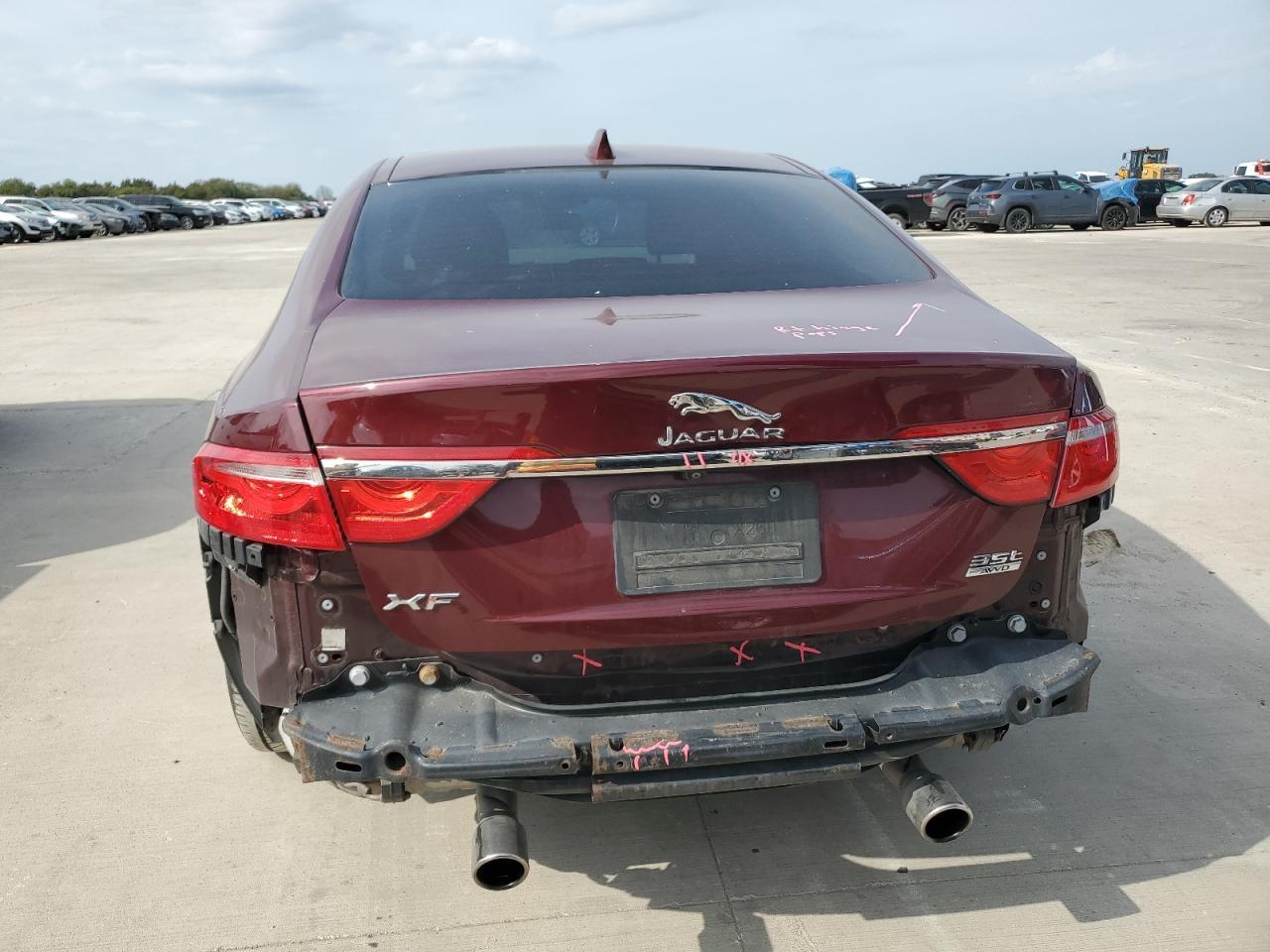 2017 Jaguar Xf Premium - Image 6