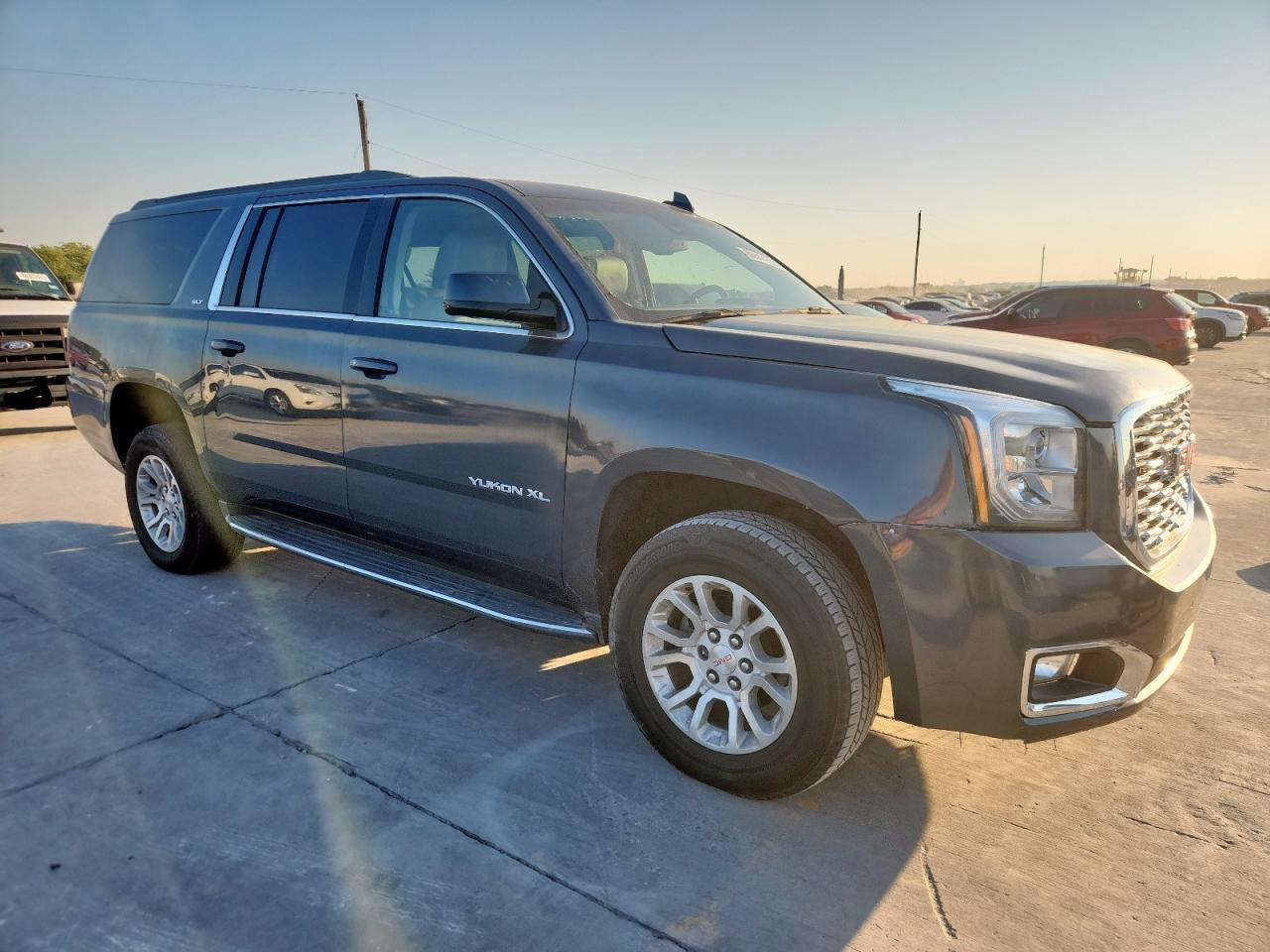 2019 GMC Yukon Xl K1500 Slt - Image 4