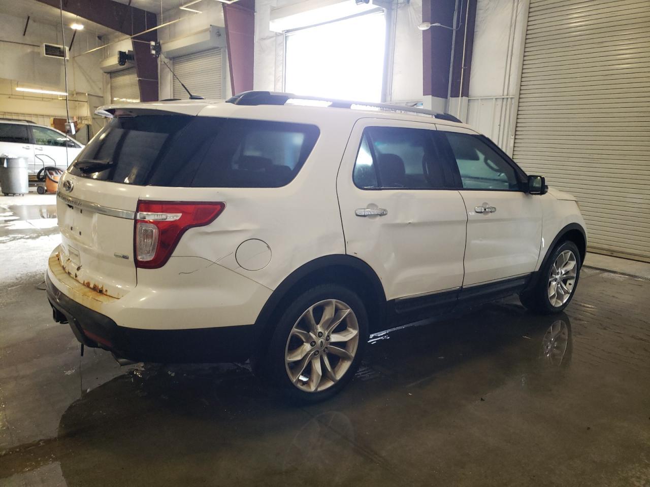 2013 Ford Explorer Limited - Image 3