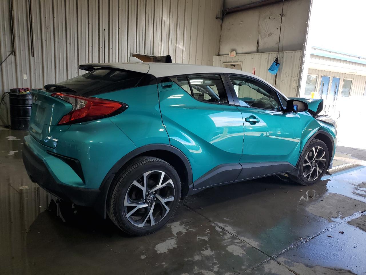 2018 Toyota C-Hr Xle Premium - Фото 3