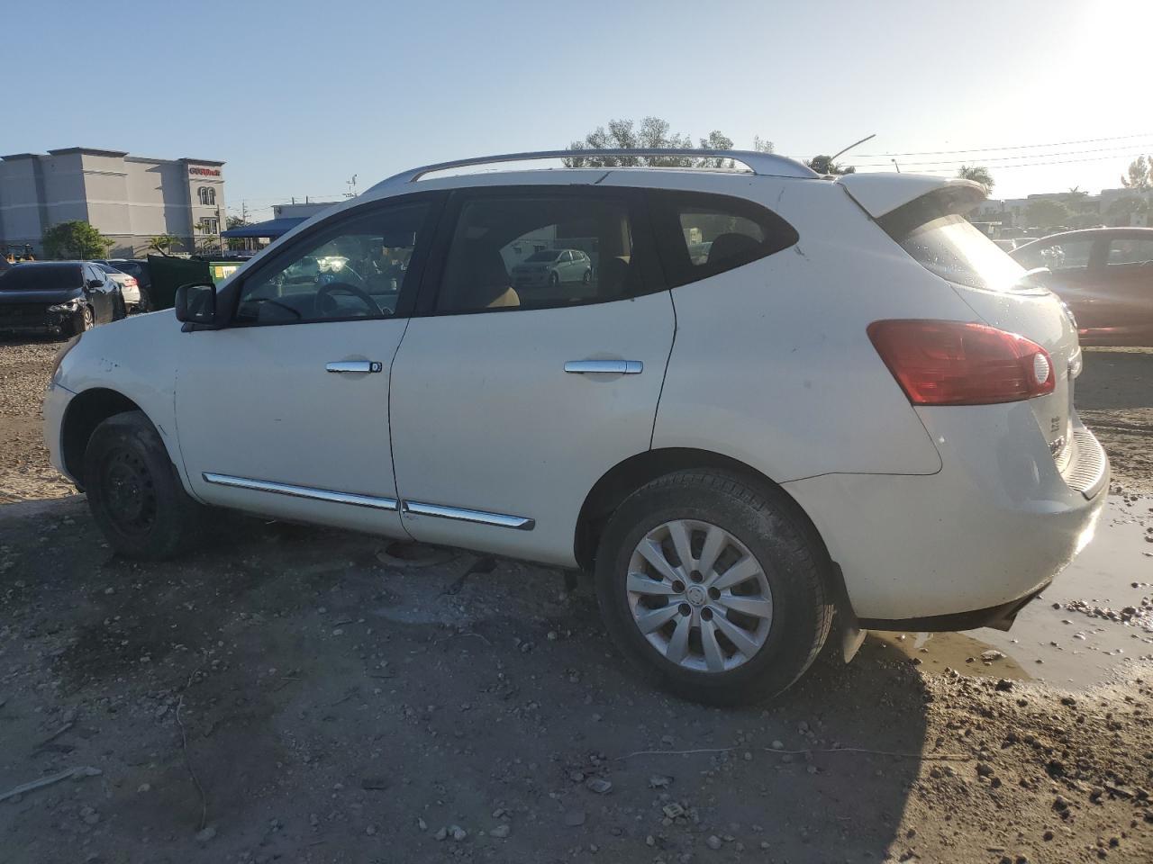 2015 Nissan Rogue Select S - Фото 2
