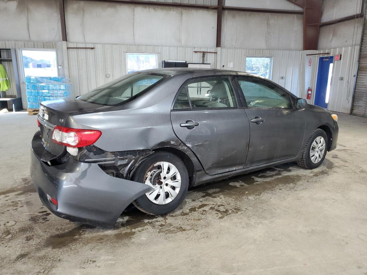 2011 Toyota Corolla Le - Фото 3