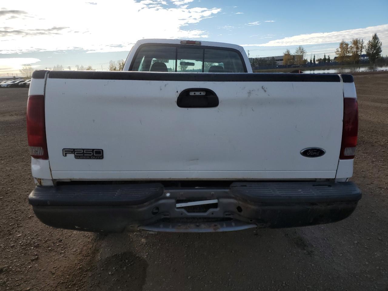 2002 Ford F250 Super Duty - Image 6