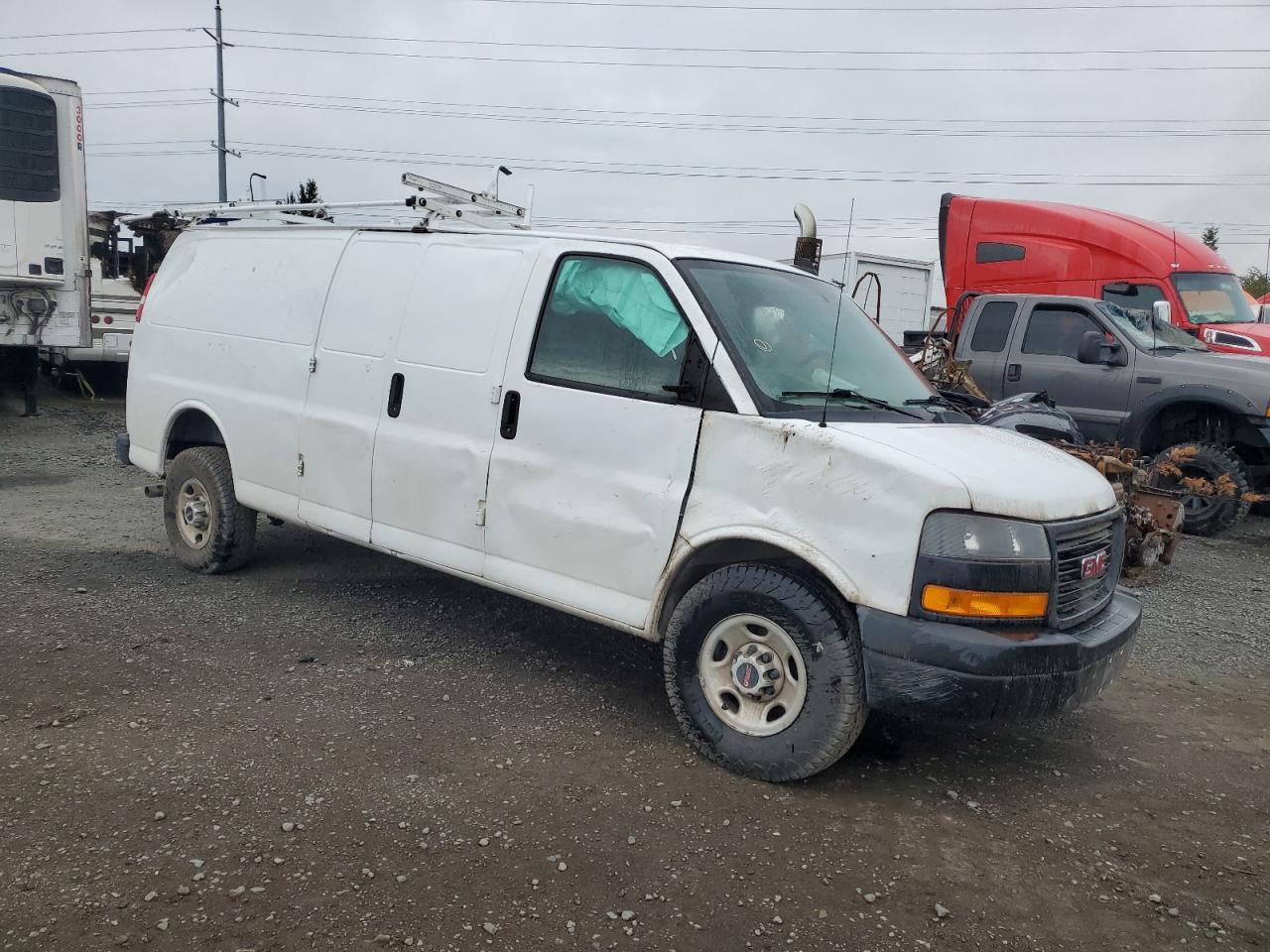 2020 GMC Savana G3500 - Фото 4