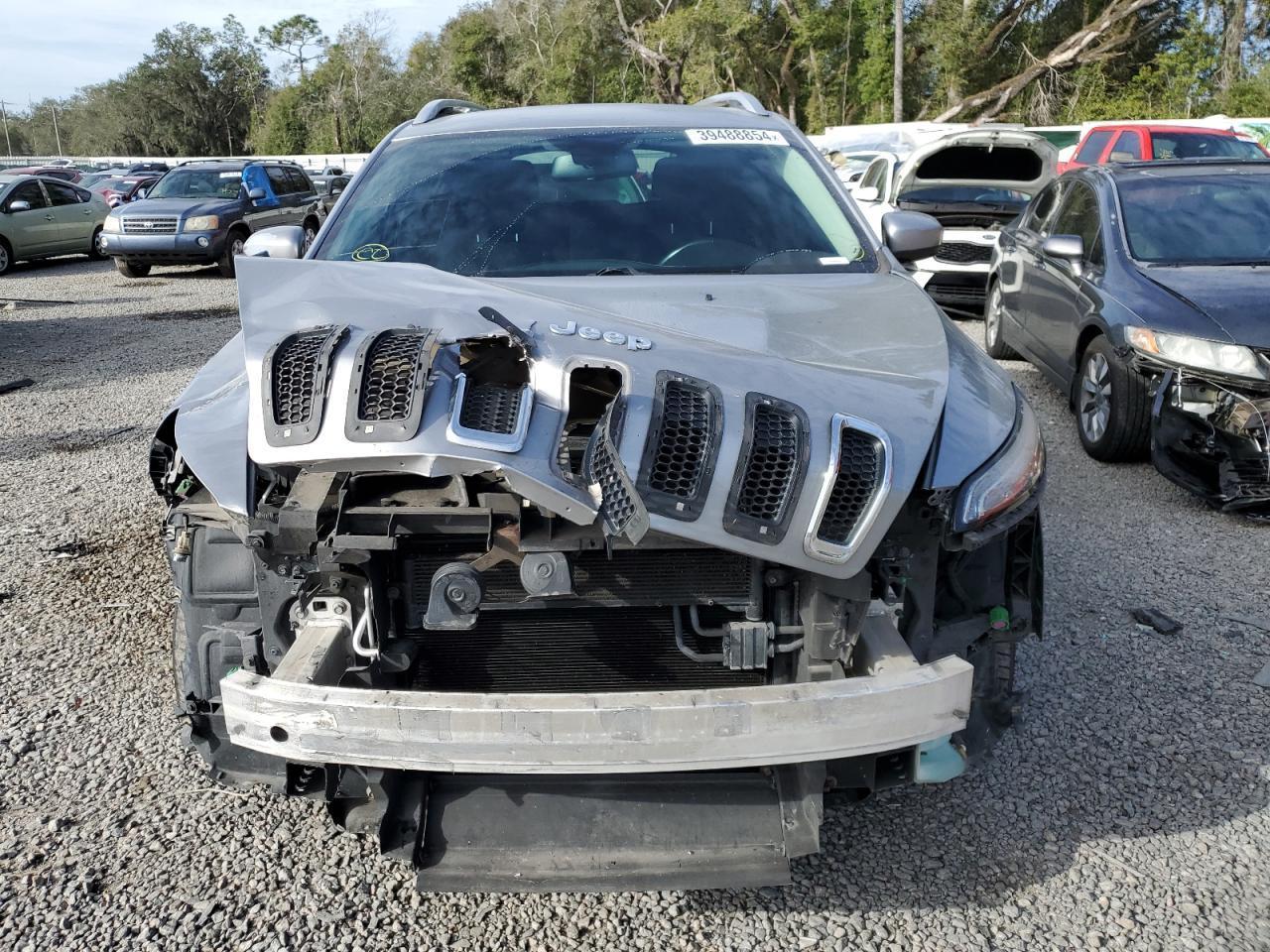 2016 Jeep Cherokee Latitude - Фото 5