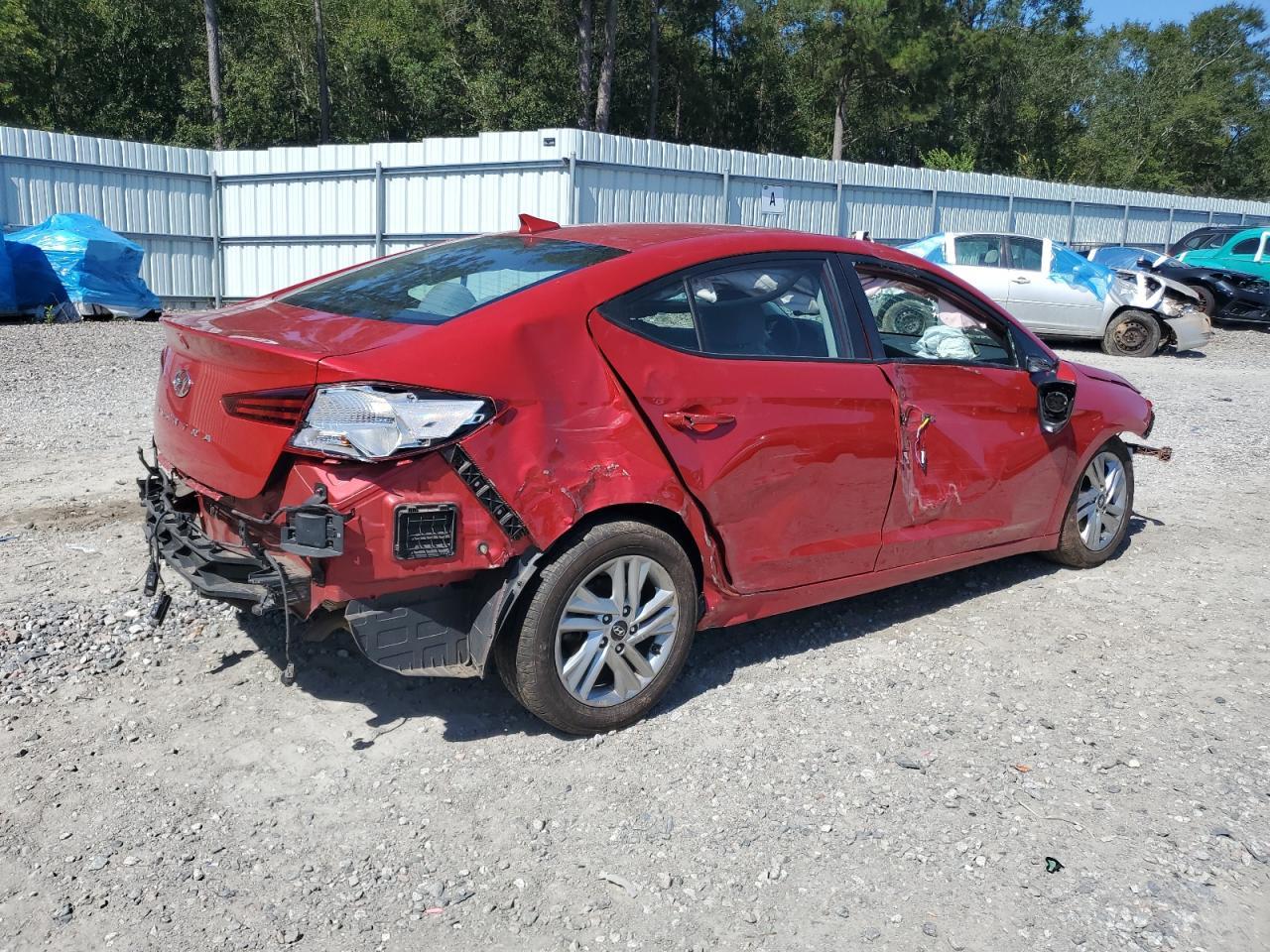 2020 Hyundai Elantra Sel - Фото 3