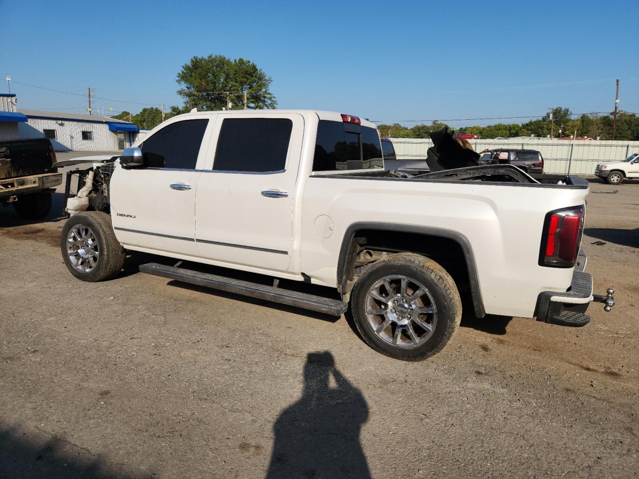 2018 GMC Sierra K1500 Denali - Image 2