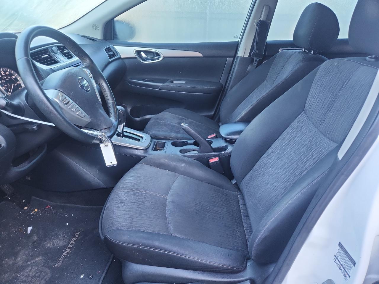 2015 Nissan Sentra S - Image 7