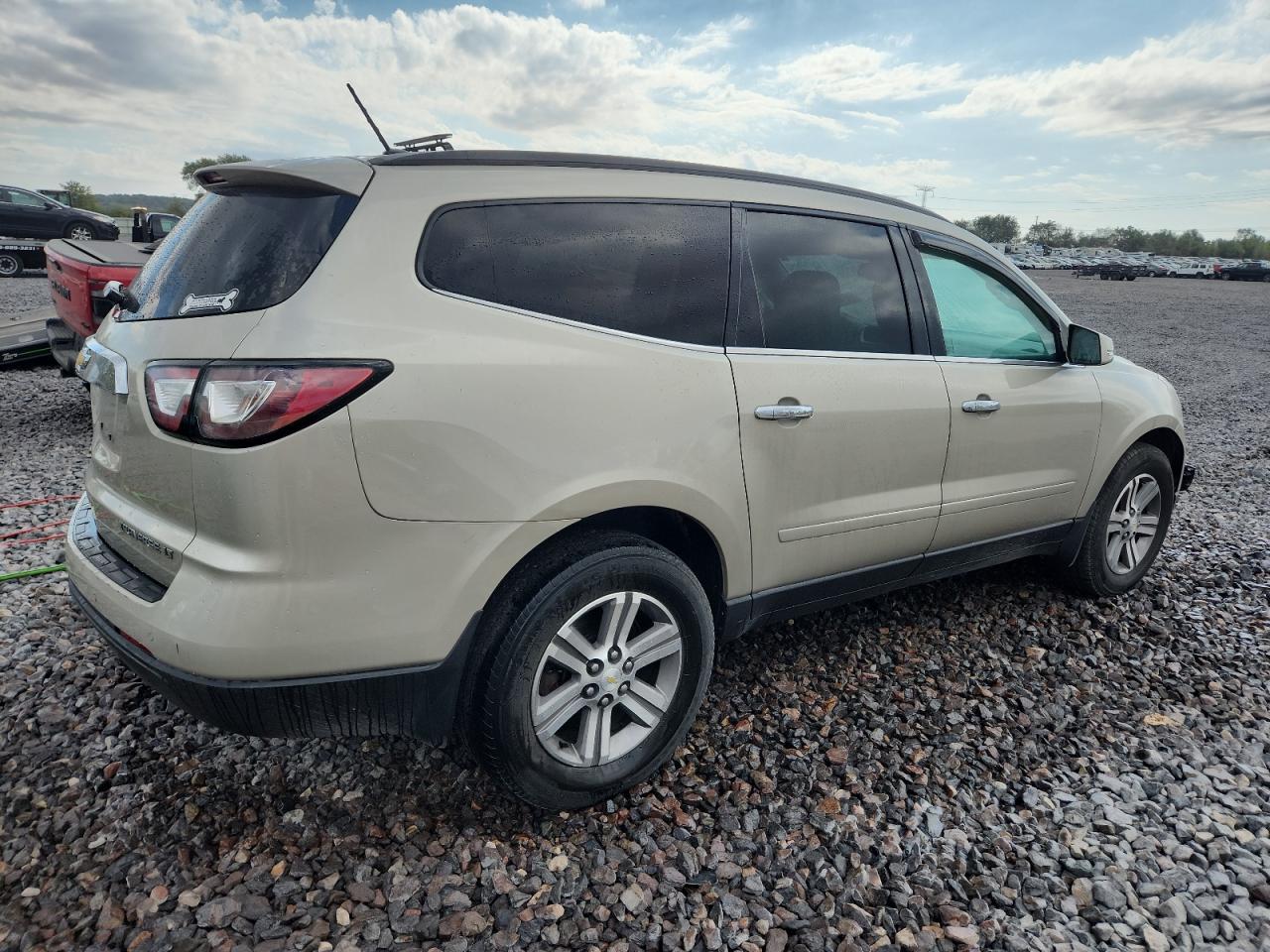 2015 Chevrolet Traverse Lt - Image 3