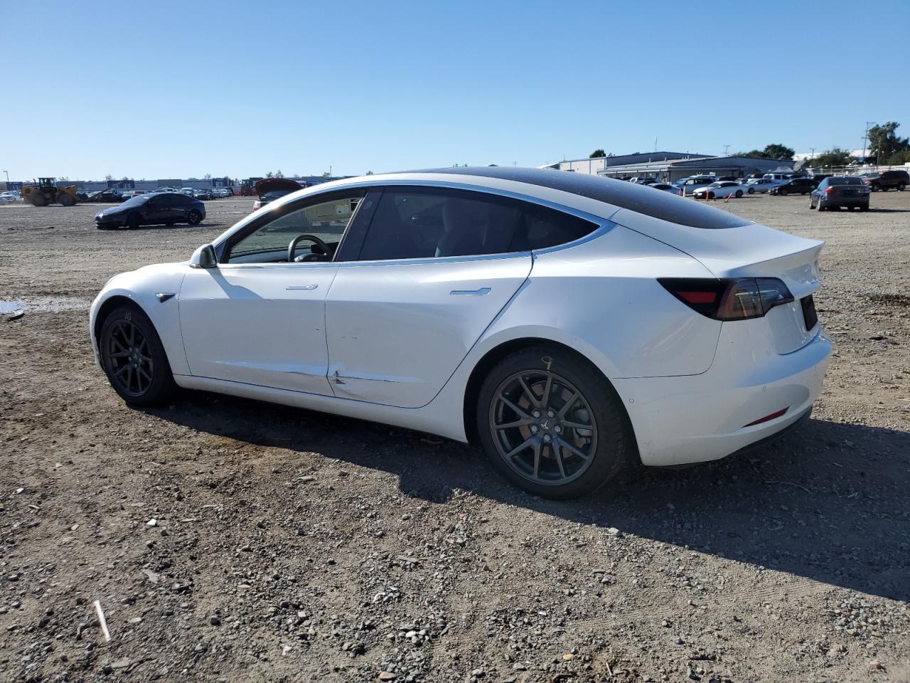 2019 Tesla Model 3 - Фото 2