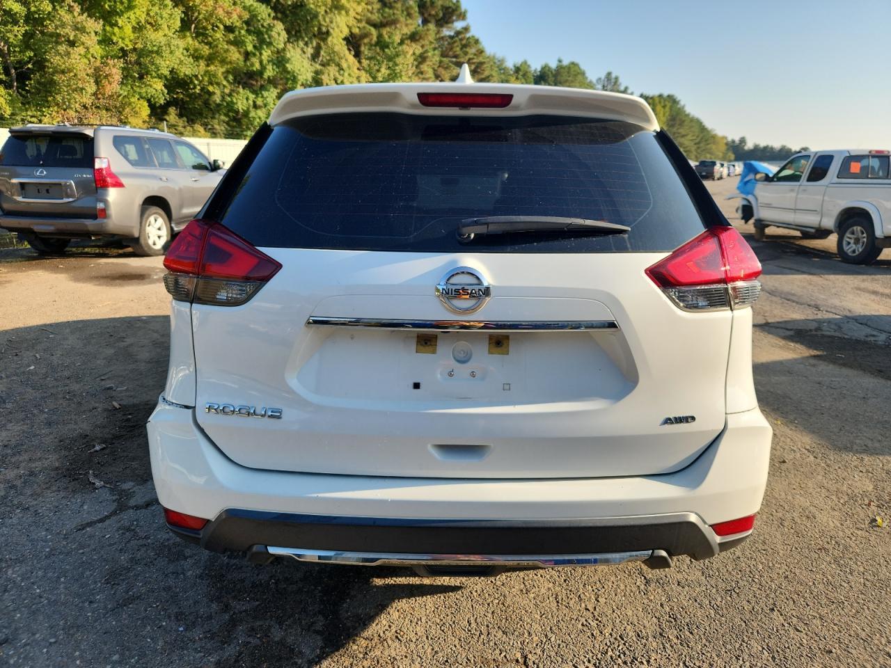2017 Nissan Rogue S - Фото 6