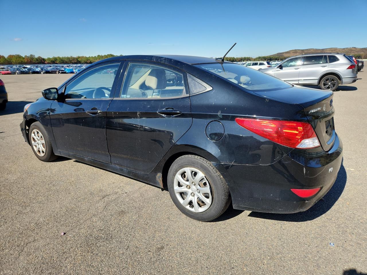 2014 Hyundai Accent Gls - Image 2