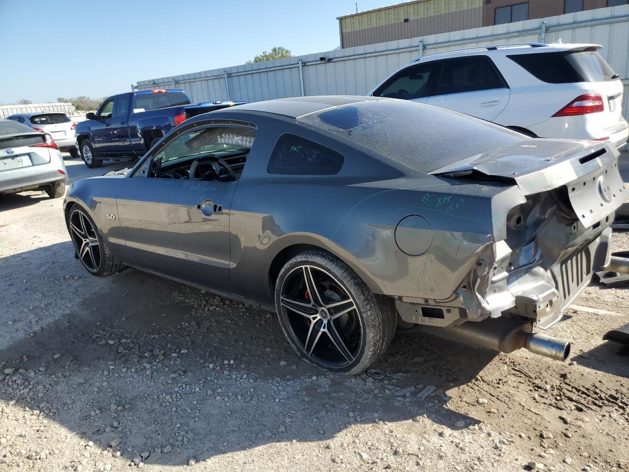 2013 Ford Mustang Gt - Image 2
