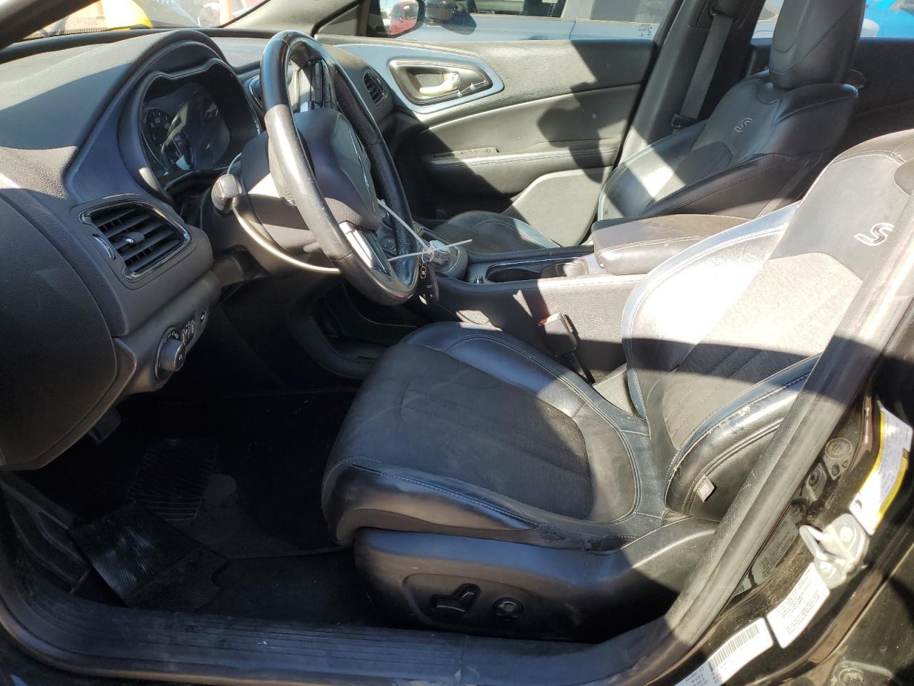 2015 Chrysler 200 S - Фото 7