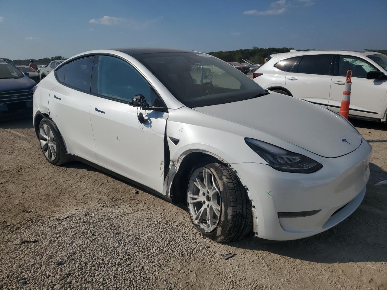 2023 Tesla Model Y - Image 4