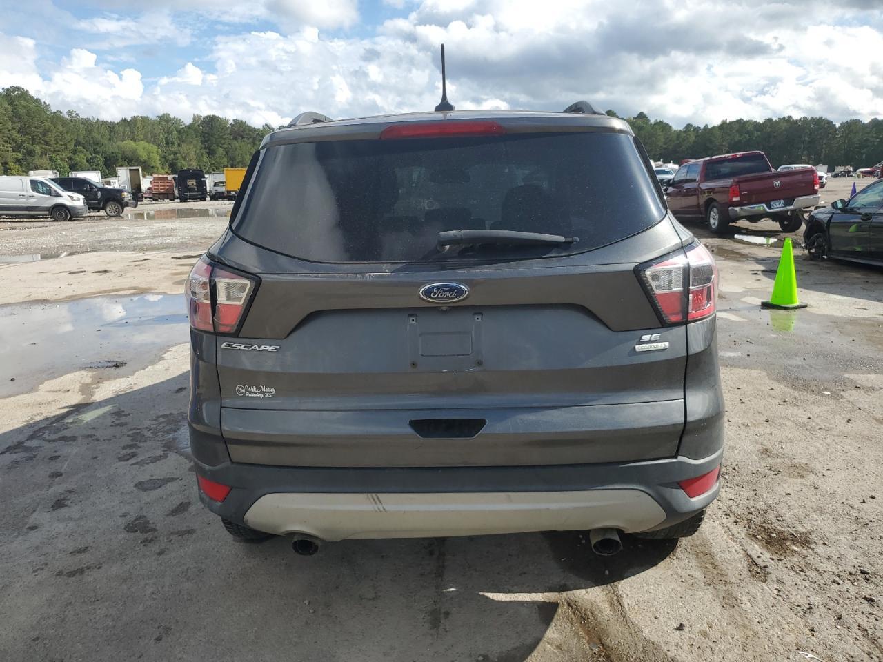 2018 Ford Escape Se - Фото 6