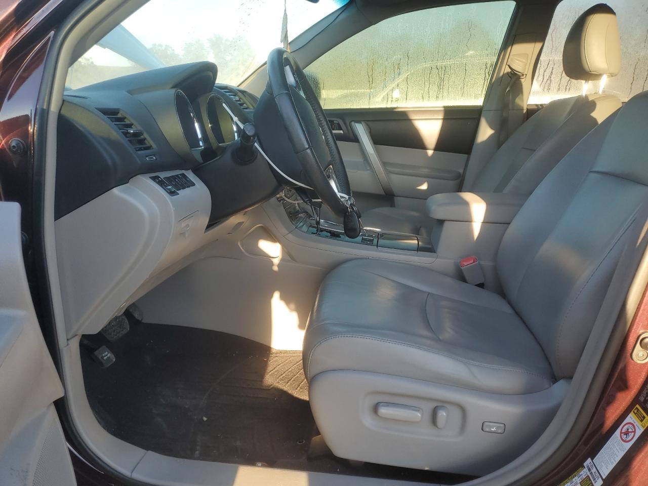 2011 Toyota Highlander Base - Image 7