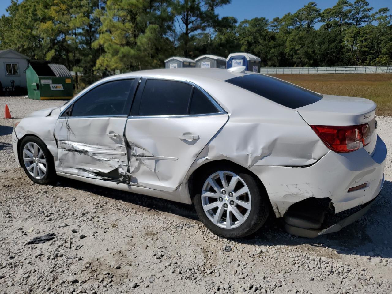 2015 Chevrolet Malibu 2Lt - Image 2
