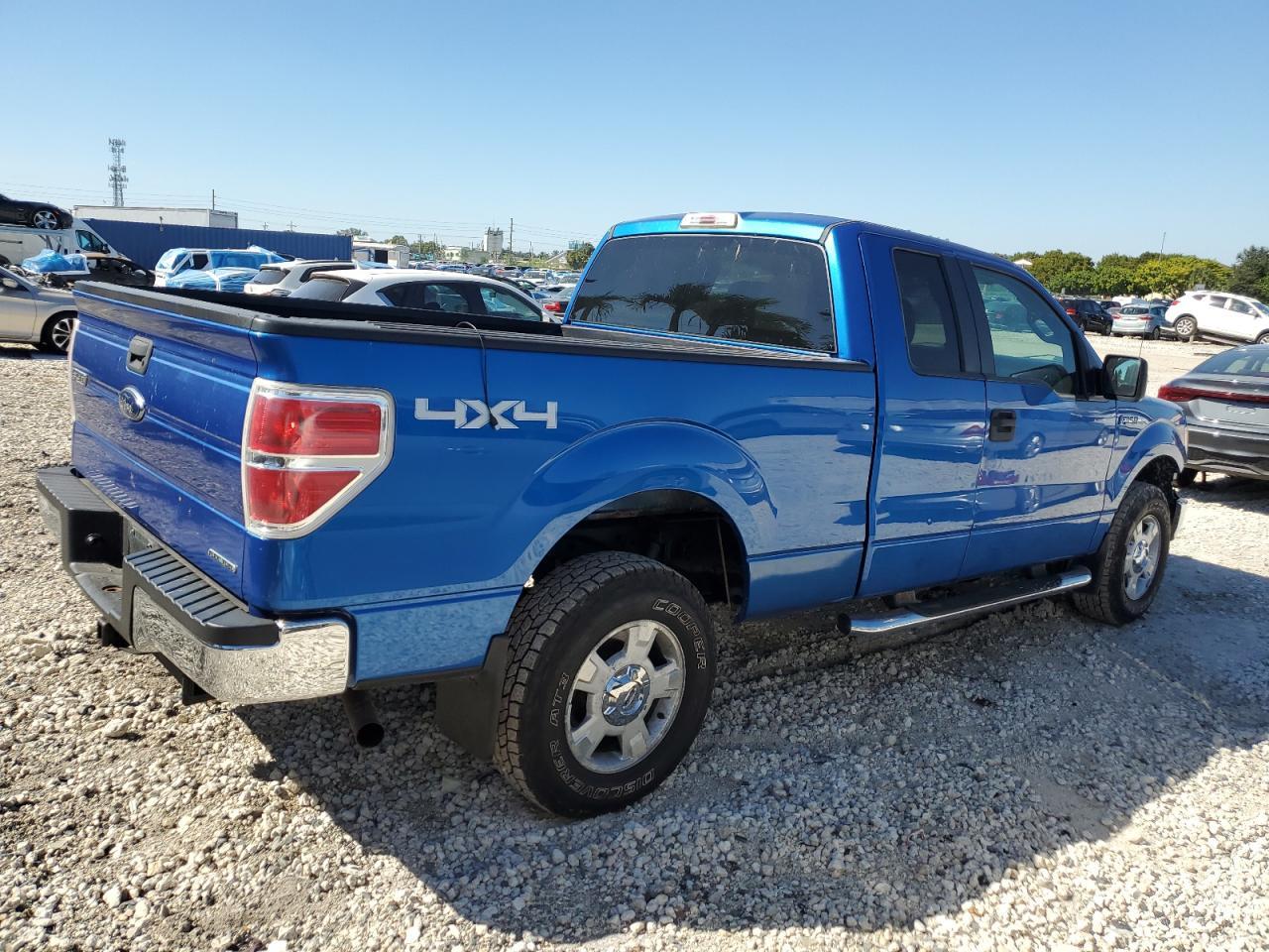 2013 Ford F150 Super Cab - Фото 3