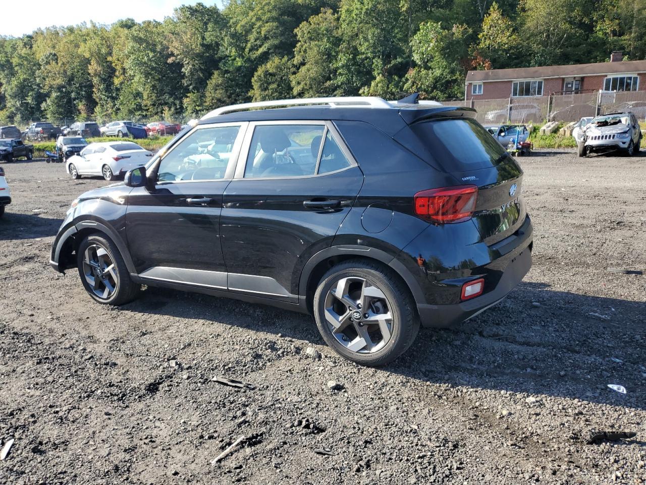 2021 Hyundai Venue Sel - Фото 2