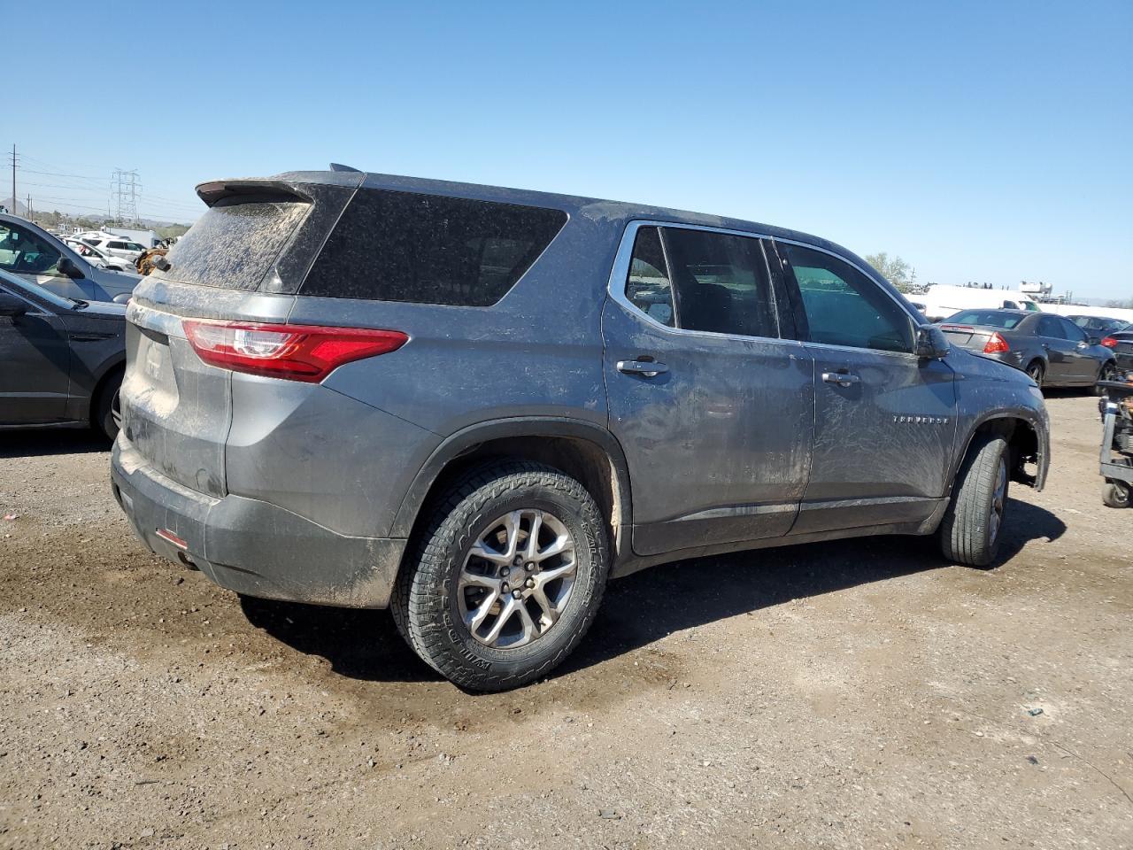 2019 Chevrolet Traverse Ls - Фото 3