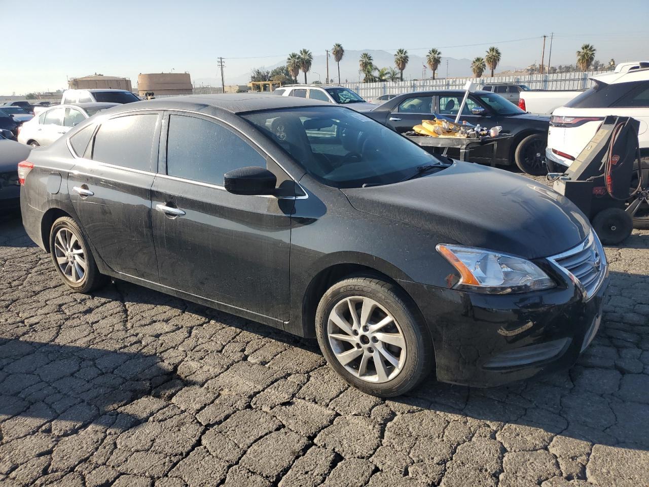2015 Nissan Sentra S - Фото 4