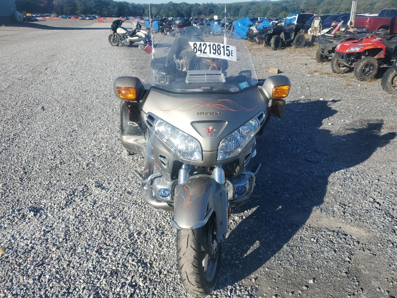 2003 Honda Gl1800 - Image 2