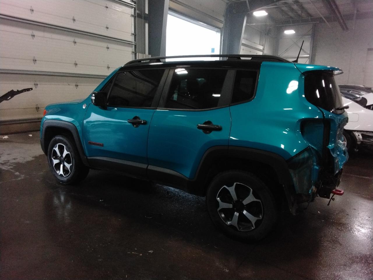 2022 Jeep Renegade Trailhawk - Фото 2
