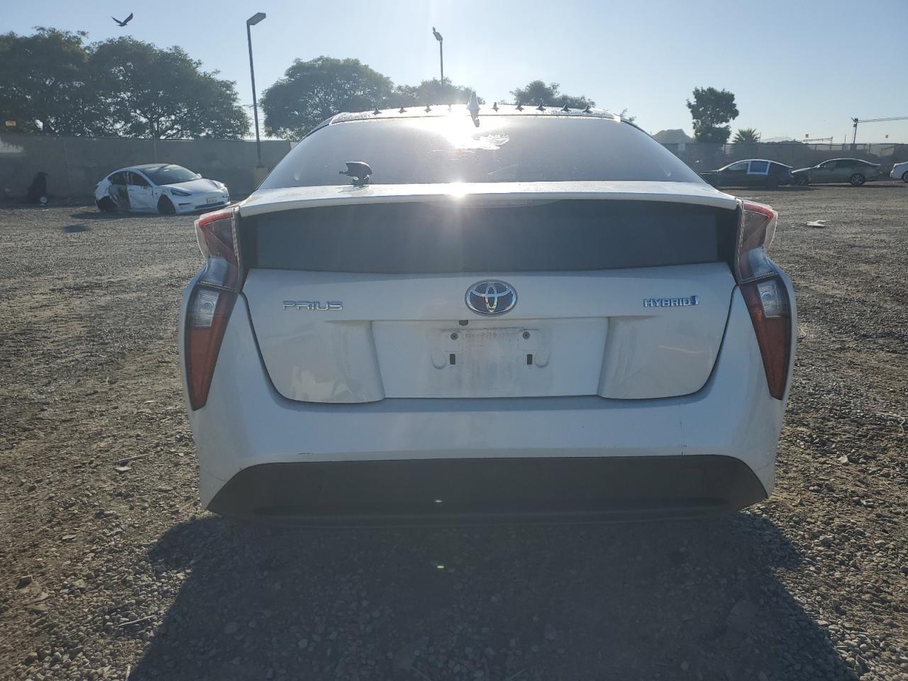 2016 Toyota Prius - Фото 6
