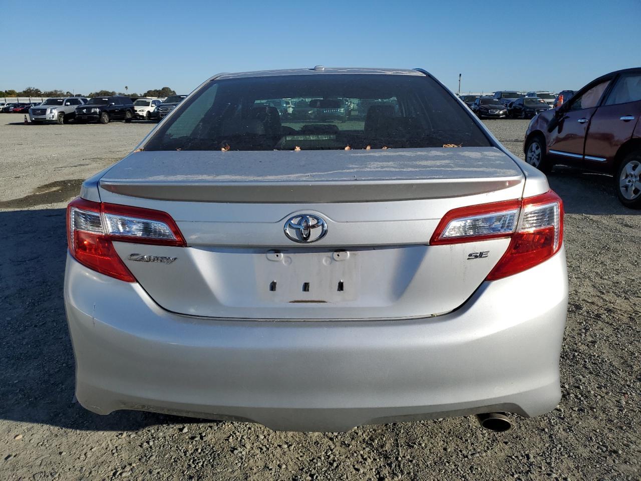 2012 Toyota Camry Base - Фото 6
