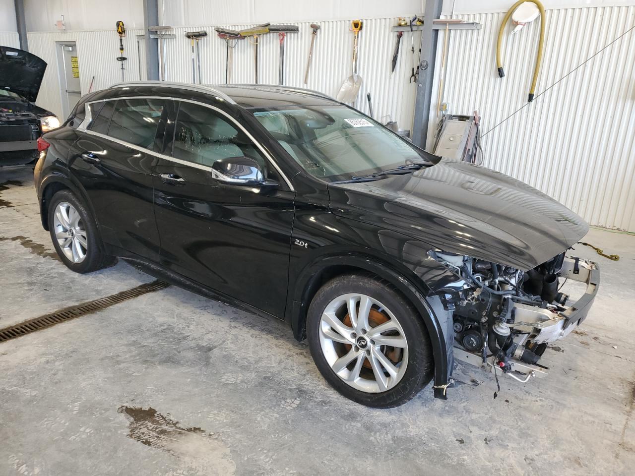 2017 Infiniti Qx30 Base - Фото 4