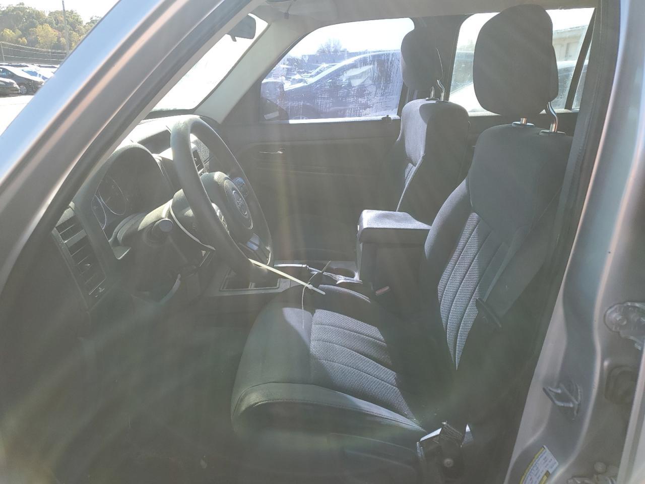 2012 Jeep Liberty Sport - Фото 7