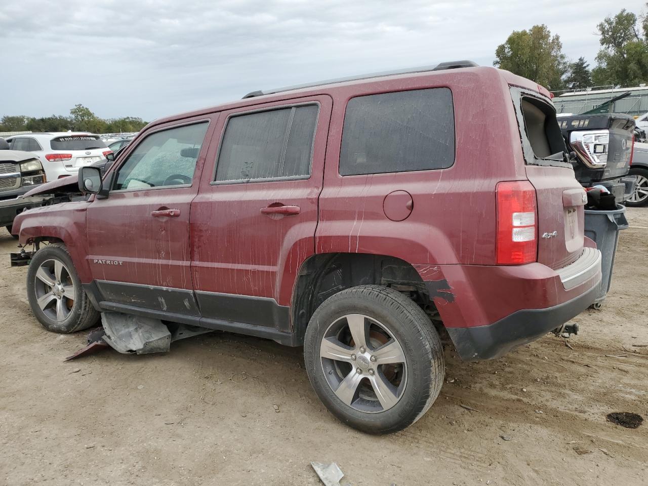 2016 Jeep Patriot Latitude - Фото 2