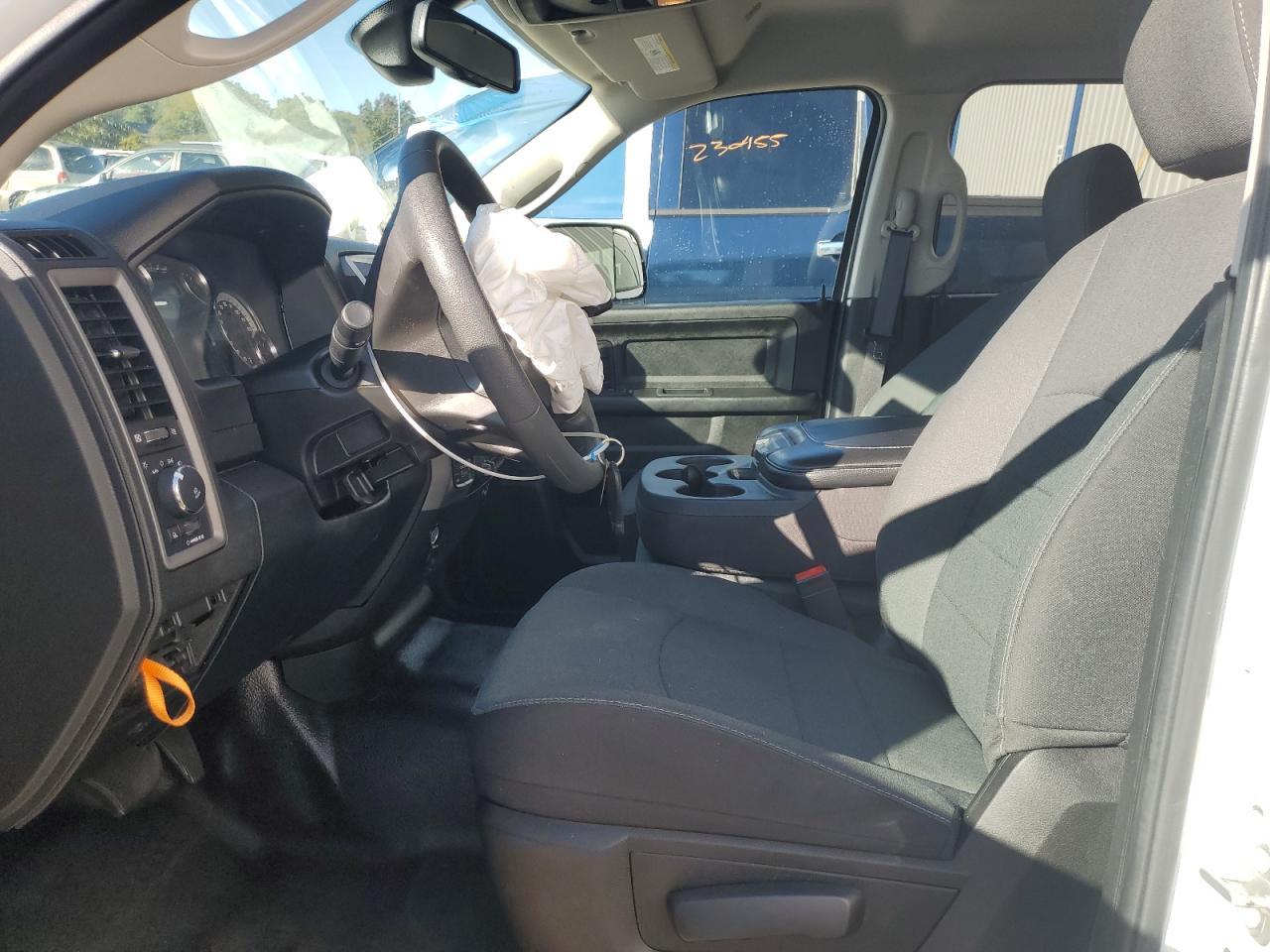 2023 Ram 1500 Classic Tradesman - Фото 7