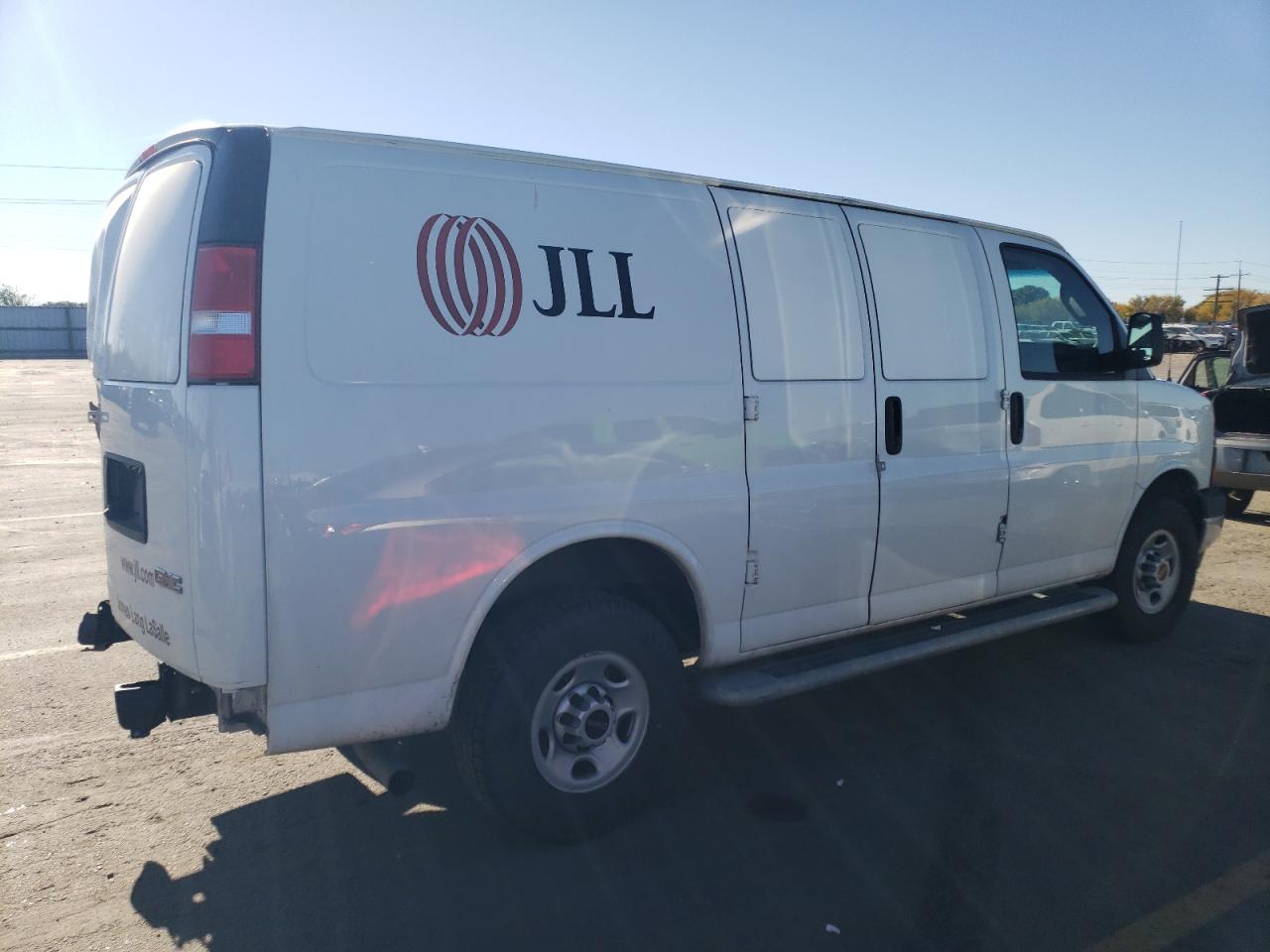 2022 GMC Savana Delivery Van - Фото 3