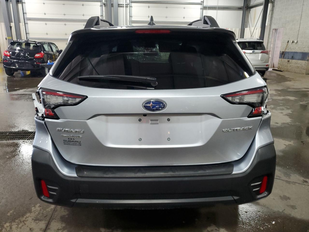 2021 Subaru Outback Premium - Image 6