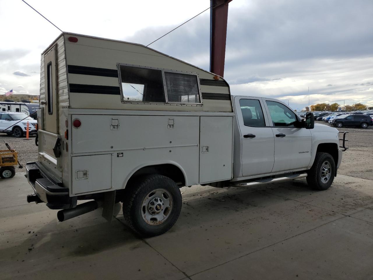 2015 Chevrolet Silverado 2500 Utility / Service Truck - Image 3