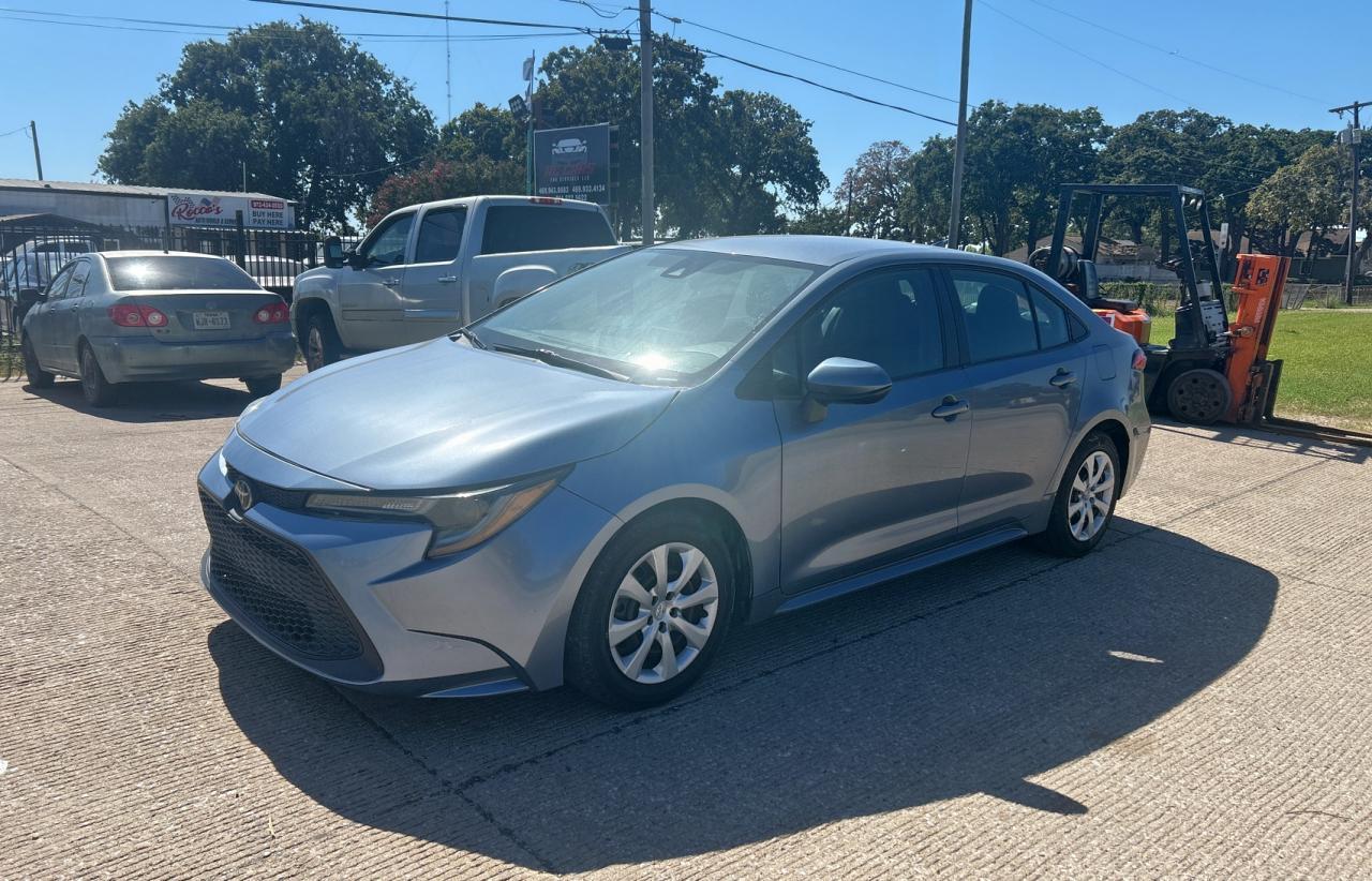 2021 Toyota Corolla Le - Image 2