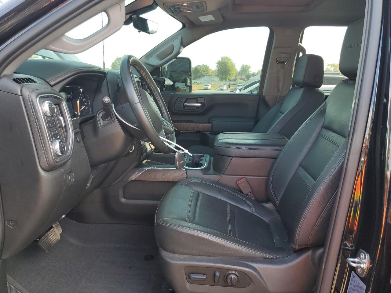 2023 GMC Sierra K2500 Denali - Image 7