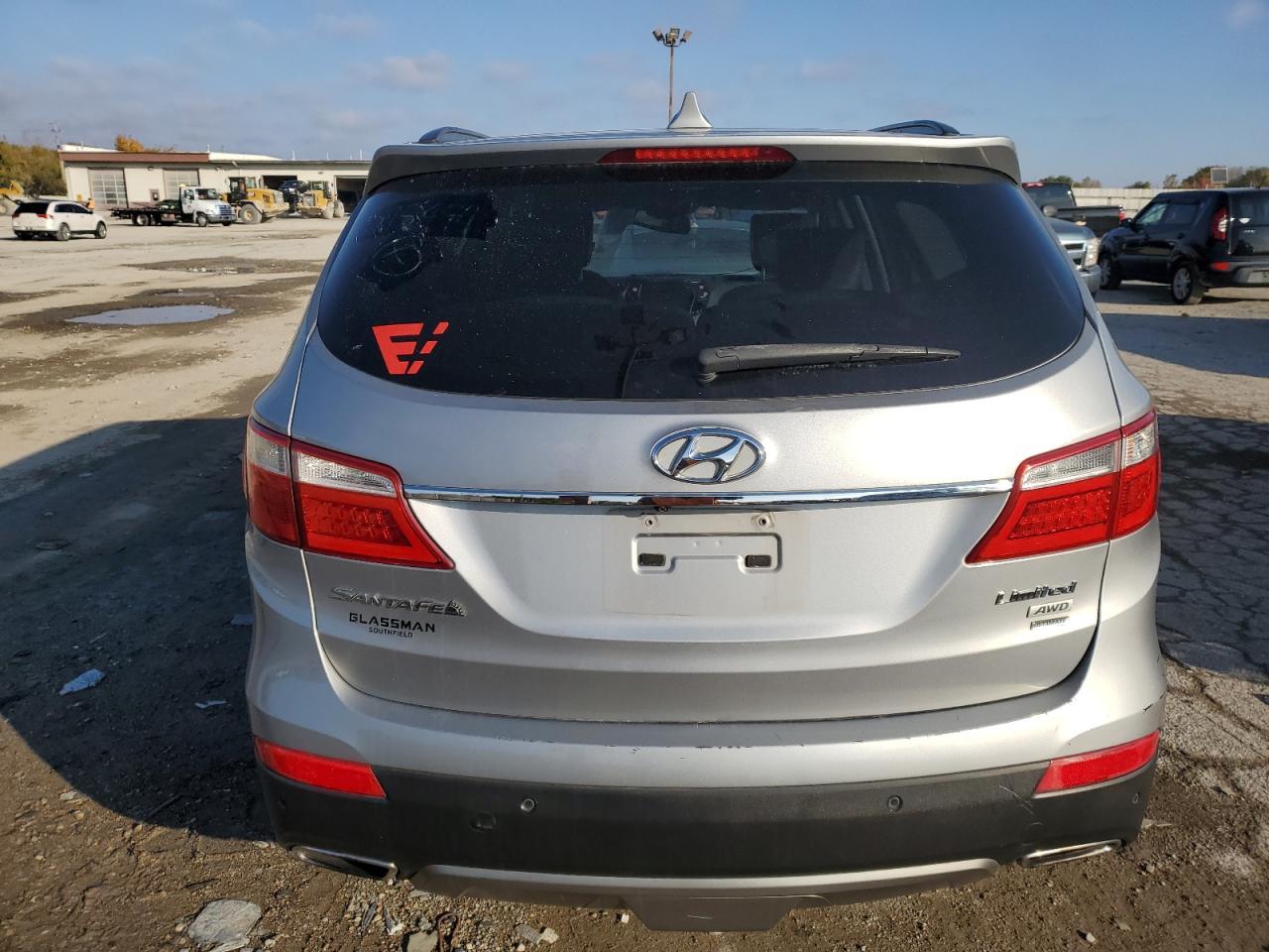 2014 Hyundai Santa Fe Gls - Image 6