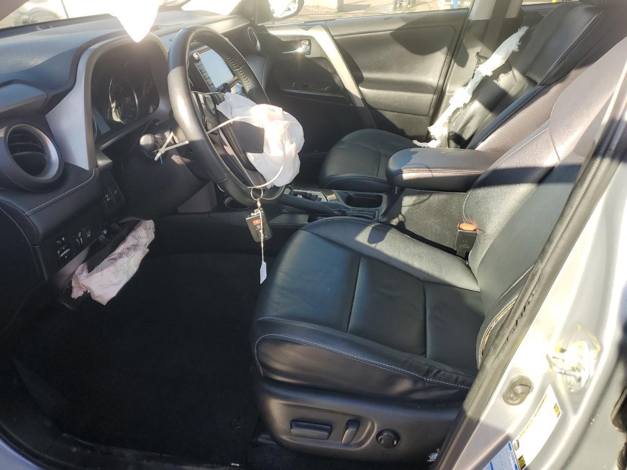 2017 Toyota Rav4 Limited - Image 7