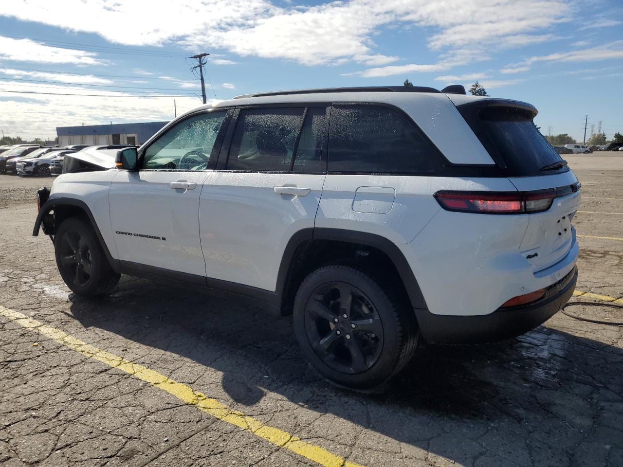 2024 Jeep Grand Cherokee Limited - Image 2